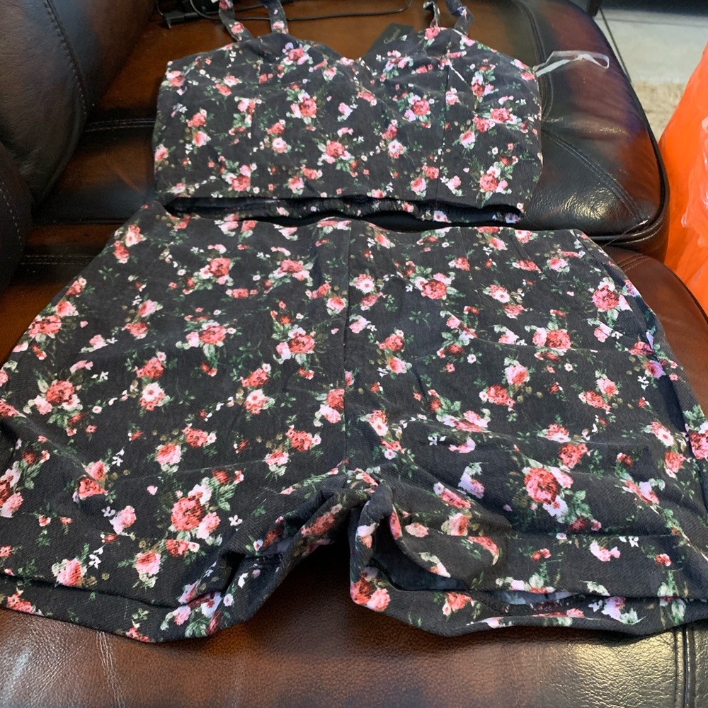 Nice floral set